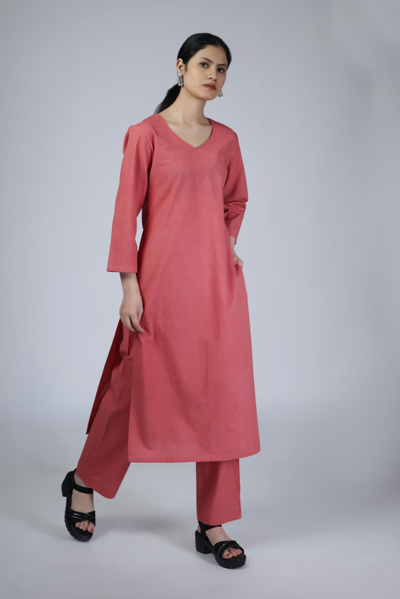 Aavira Kurta Set